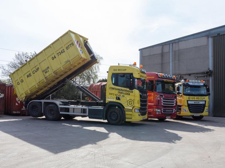 GG RECUP 3 vrachtwagens aanvoer materialen