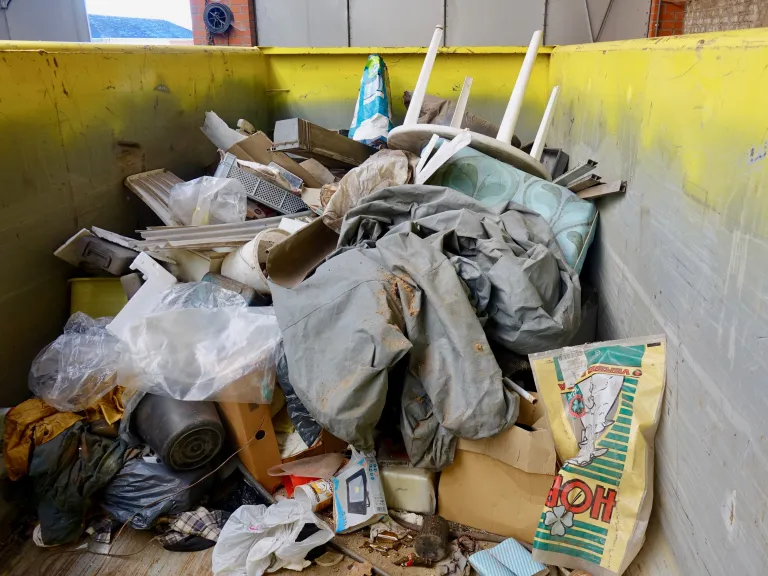 Gevulde container