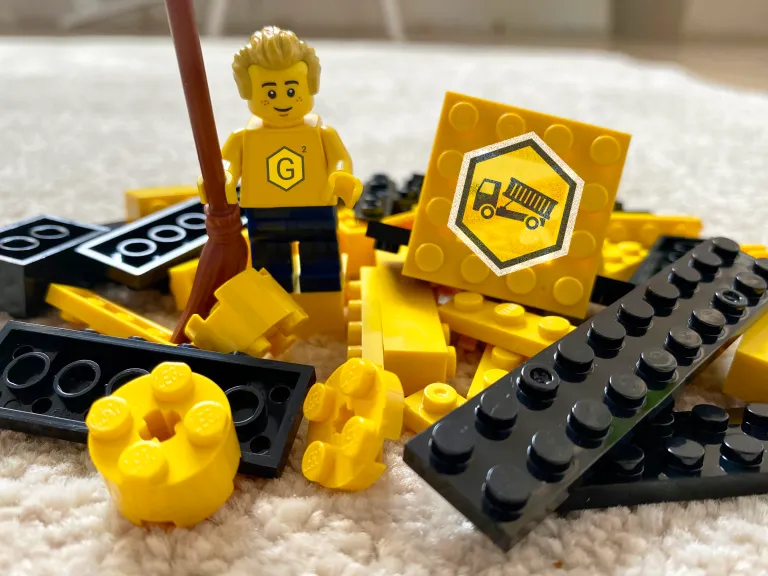 Legofiguurtje op blokjes