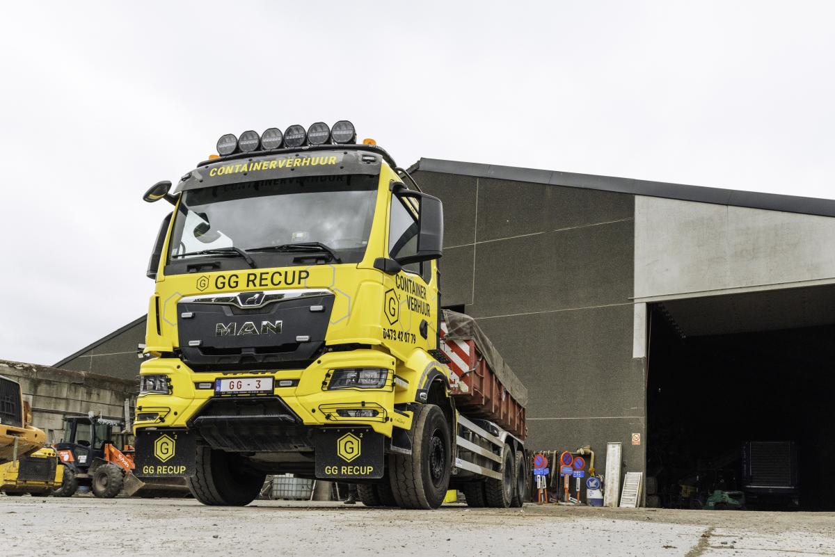vrachtwagen GG Recup met container